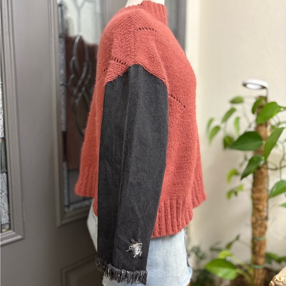 POL Women’s Oversized Denim Drop Sleeve Cropped Sweater | Size M - Picture 6 of 12